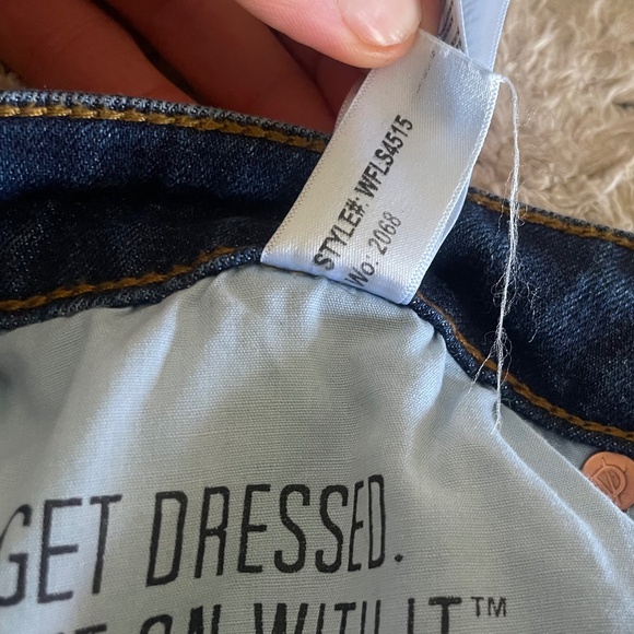 Performance Denim Mid Rise Slim Straight, sz 27X32 - Picture 6 of 6